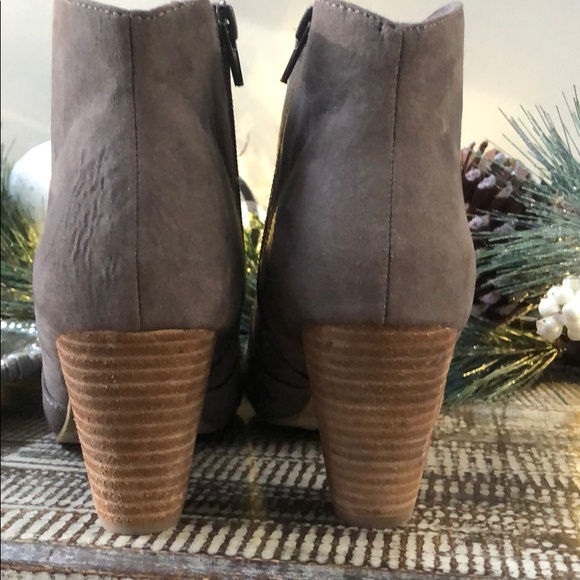 Report Brown Booties Size 8 - Picture 6 of 8